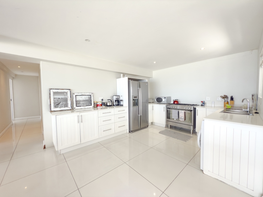 To Let 3 Bedroom Property for Rent in Plettenberg Bay Central Western Cape